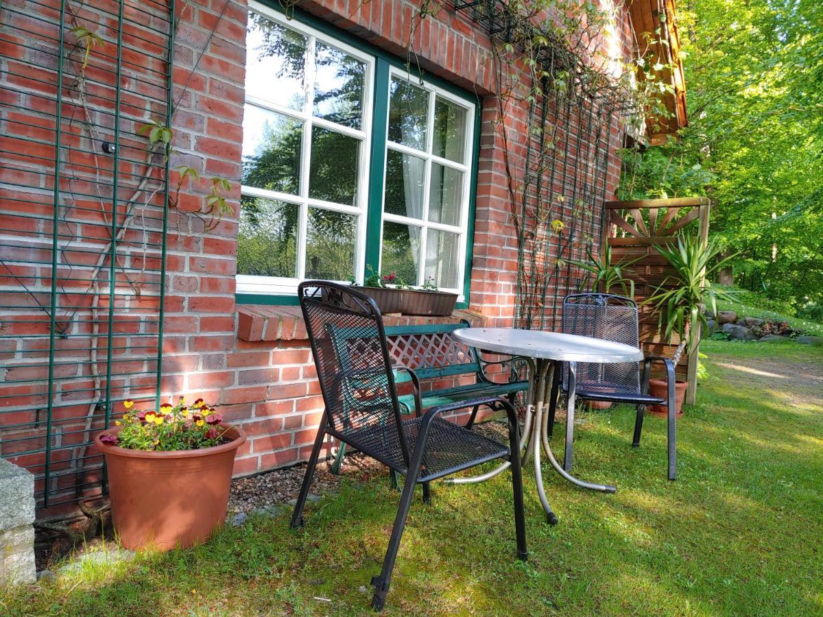 4 Sterne-Haus Am See Waren (Mueritz) Exterior foto